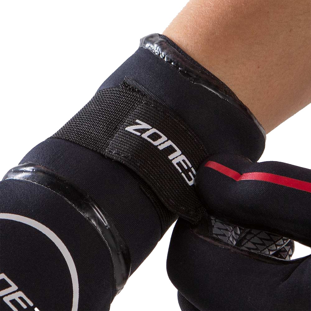 2026 Zone3 Neoprene Heat-Tech Warmth Gloves NA18UHTG101 - Black / Red